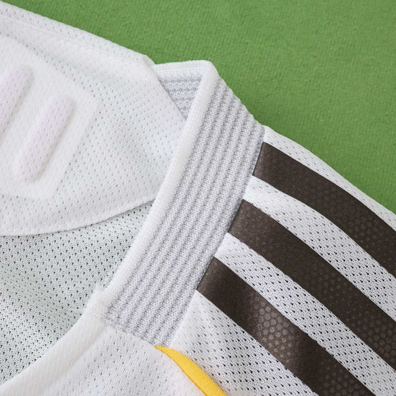 25/26 Real Madrid Home Player Version